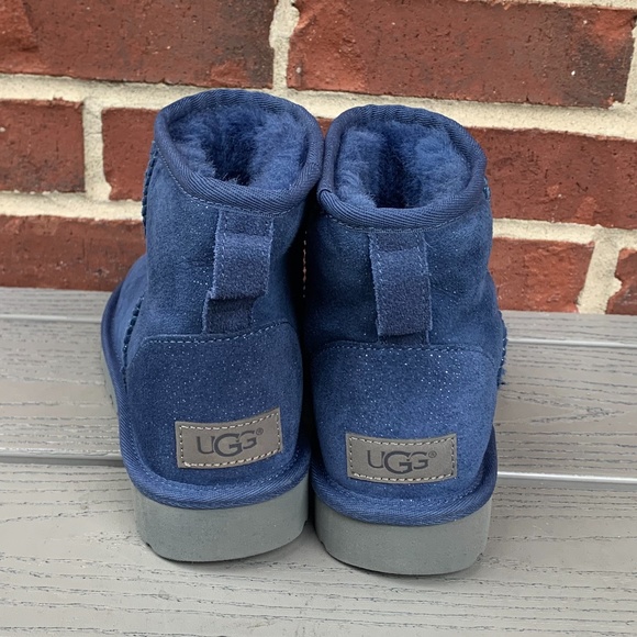 New UGG Classic Mini Boot with Silver - Picture 4 of 15